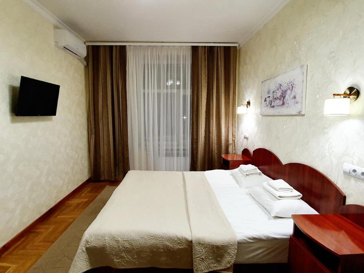 Hotel Sluch Starokostyantyniv Pokoj fotografie